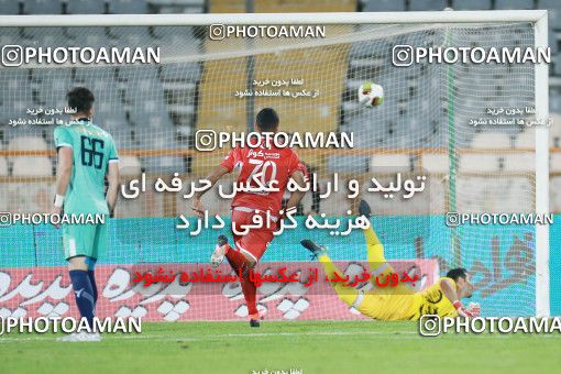 1281443, Tehran, Iran, جام حذفی فوتبال ایران, 1/16 stage, Khorramshahr Cup, Persepolis 1 v 0 Navad Urmia on 2018/10/18 at Azadi Stadium