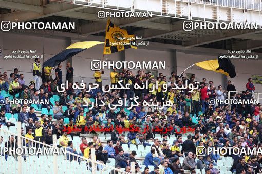 1285482, Isfahan, , لیگ برتر فوتبال ایران، Persian Gulf Cup، Week 9، First Leg، Sepahan 3 v 2 Nassaji Qaemshahr on 2018/10/19 at Naghsh-e Jahan Stadium