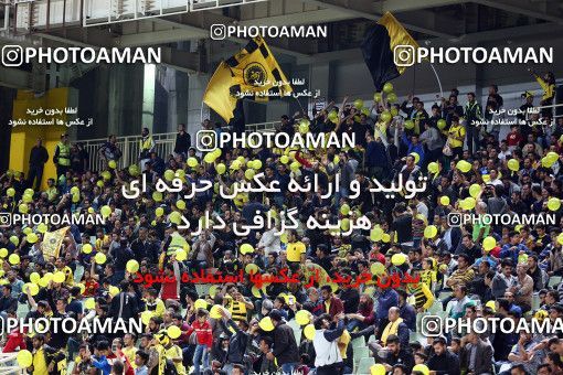 1285399, Isfahan, , لیگ برتر فوتبال ایران، Persian Gulf Cup، Week 9، First Leg، Sepahan 3 v 2 Nassaji Qaemshahr on 2018/10/19 at Naghsh-e Jahan Stadium