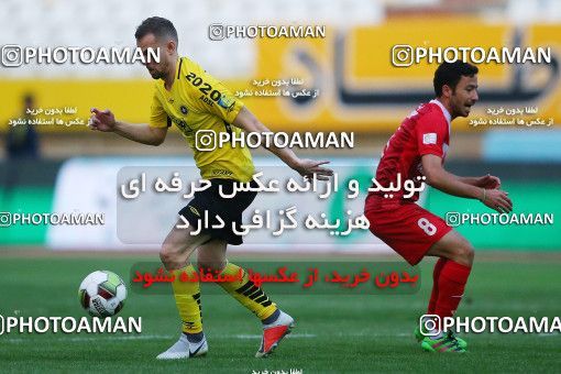 1285476, Isfahan, , لیگ برتر فوتبال ایران، Persian Gulf Cup، Week 9، First Leg، Sepahan 3 v 2 Nassaji Qaemshahr on 2018/10/19 at Naghsh-e Jahan Stadium