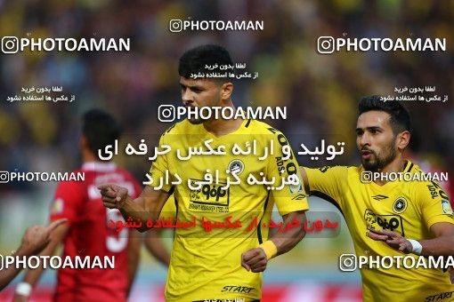1285389, Isfahan, , لیگ برتر فوتبال ایران، Persian Gulf Cup، Week 9، First Leg، Sepahan 3 v 2 Nassaji Qaemshahr on 2018/10/19 at Naghsh-e Jahan Stadium