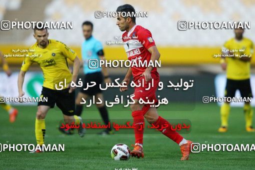 1285383, Isfahan, , لیگ برتر فوتبال ایران، Persian Gulf Cup، Week 9، First Leg، Sepahan 3 v 2 Nassaji Qaemshahr on 2018/10/19 at Naghsh-e Jahan Stadium