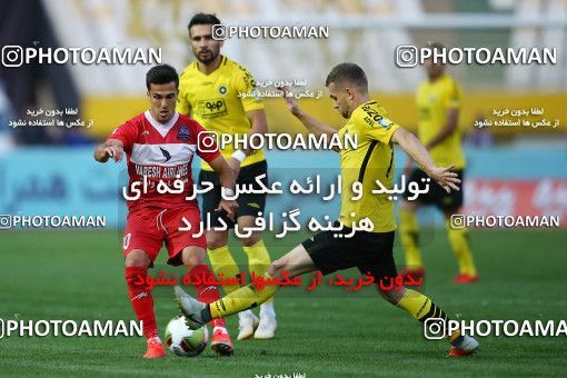 1285408, Isfahan, , لیگ برتر فوتبال ایران، Persian Gulf Cup، Week 9، First Leg، Sepahan 3 v 2 Nassaji Qaemshahr on 2018/10/19 at Naghsh-e Jahan Stadium