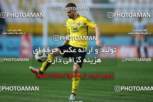 1285473, Isfahan, , لیگ برتر فوتبال ایران، Persian Gulf Cup، Week 9، First Leg، Sepahan 3 v 2 Nassaji Qaemshahr on 2018/10/19 at Naghsh-e Jahan Stadium