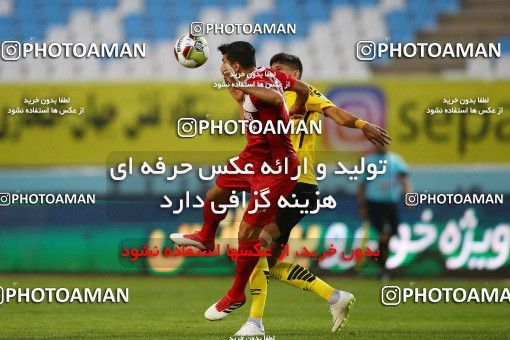 1285488, Isfahan, , لیگ برتر فوتبال ایران، Persian Gulf Cup، Week 9، First Leg، Sepahan 3 v 2 Nassaji Qaemshahr on 2018/10/19 at Naghsh-e Jahan Stadium
