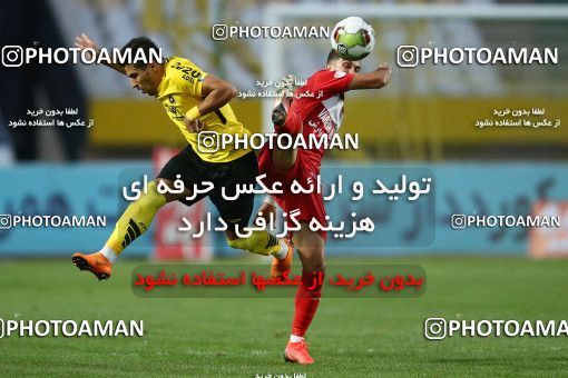 1285506, Isfahan, , لیگ برتر فوتبال ایران، Persian Gulf Cup، Week 9، First Leg، Sepahan 3 v 2 Nassaji Qaemshahr on 2018/10/19 at Naghsh-e Jahan Stadium