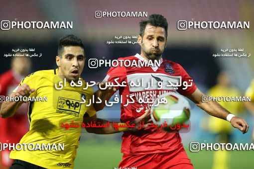 1285584, Isfahan, , لیگ برتر فوتبال ایران، Persian Gulf Cup، Week 9، First Leg، Sepahan 3 v 2 Nassaji Qaemshahr on 2018/10/19 at Naghsh-e Jahan Stadium