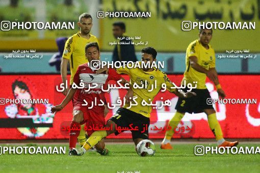 1285522, Isfahan, , لیگ برتر فوتبال ایران، Persian Gulf Cup، Week 9، First Leg، Sepahan 3 v 2 Nassaji Qaemshahr on 2018/10/19 at Naghsh-e Jahan Stadium