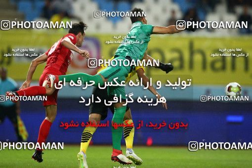 1285590, Isfahan, , لیگ برتر فوتبال ایران، Persian Gulf Cup، Week 9، First Leg، Sepahan 3 v 2 Nassaji Qaemshahr on 2018/10/19 at Naghsh-e Jahan Stadium