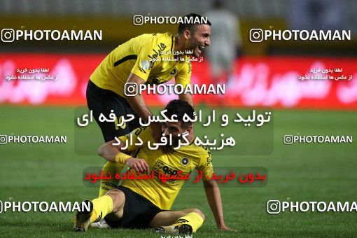1285692, Isfahan, , لیگ برتر فوتبال ایران، Persian Gulf Cup، Week 9، First Leg، Sepahan 3 v 2 Nassaji Qaemshahr on 2018/10/19 at Naghsh-e Jahan Stadium