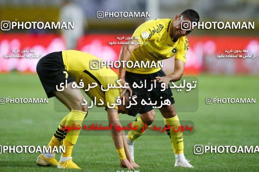 1285683, Isfahan, , لیگ برتر فوتبال ایران، Persian Gulf Cup، Week 9، First Leg، Sepahan 3 v 2 Nassaji Qaemshahr on 2018/10/19 at Naghsh-e Jahan Stadium