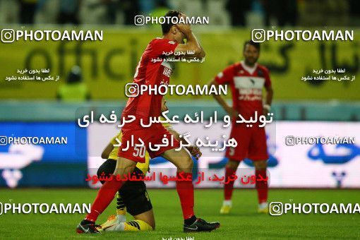 1285697, Isfahan, , لیگ برتر فوتبال ایران، Persian Gulf Cup، Week 9، First Leg، Sepahan 3 v 2 Nassaji Qaemshahr on 2018/10/19 at Naghsh-e Jahan Stadium