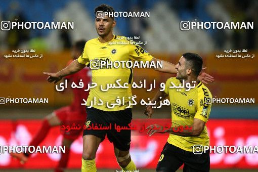 1285662, Isfahan, , Iran Pro League، Persian Gulf Cup، 2018-19 season، First Leg، Week 9، Sepahan 3 v 2 Nassaji Mazandaran F.C on 2018/10/19 at Naghsh-e Jahan Stadium