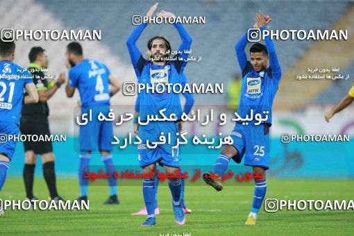 1287023, Tehran, , لیگ برتر فوتبال ایران، Persian Gulf Cup، Week 10، First Leg، Esteghlal 0 v 1 Sepahan on 2018/10/26 at Azadi Stadium