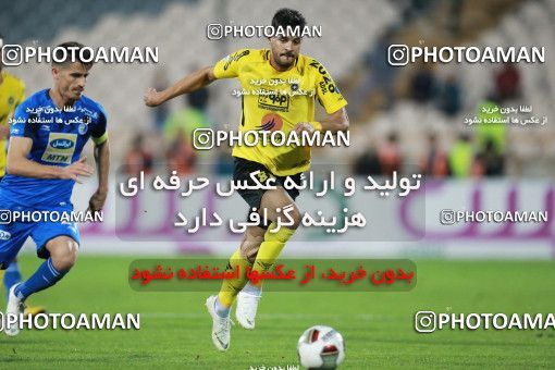 1287146, Tehran, , لیگ برتر فوتبال ایران، Persian Gulf Cup، Week 10، First Leg، Esteghlal 0 v 1 Sepahan on 2018/10/26 at Azadi Stadium