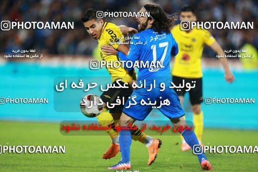 1287201, Tehran, , لیگ برتر فوتبال ایران، Persian Gulf Cup، Week 10، First Leg، Esteghlal 0 v 1 Sepahan on 2018/10/26 at Azadi Stadium