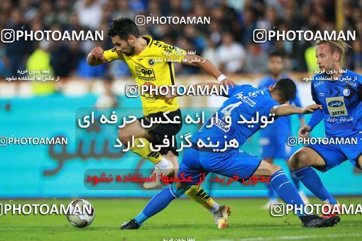 1287278, Tehran, , لیگ برتر فوتبال ایران، Persian Gulf Cup، Week 10، First Leg، Esteghlal 0 v 1 Sepahan on 2018/10/26 at Azadi Stadium