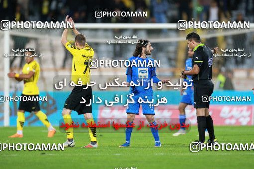 1287196, Tehran, , لیگ برتر فوتبال ایران، Persian Gulf Cup، Week 10، First Leg، Esteghlal 0 v 1 Sepahan on 2018/10/26 at Azadi Stadium