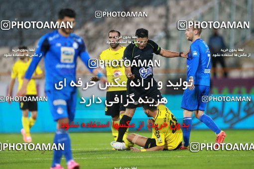 1287099, Tehran, , لیگ برتر فوتبال ایران، Persian Gulf Cup، Week 10، First Leg، Esteghlal 0 v 1 Sepahan on 2018/10/26 at Azadi Stadium