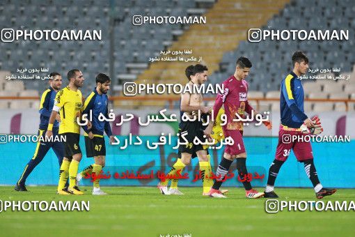 1287095, Tehran, , لیگ برتر فوتبال ایران، Persian Gulf Cup، Week 10، First Leg، Esteghlal 0 v 1 Sepahan on 2018/10/26 at Azadi Stadium