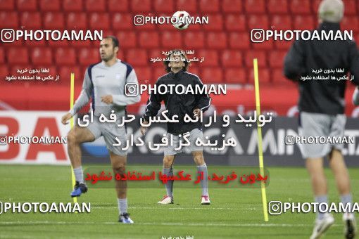 1290478, Doha, , مسابقات فوتبال جام ملت های آسیا 2011 قطر, Iran National Football Team Training Session on 2011/01/10 at Al RayyanStadium