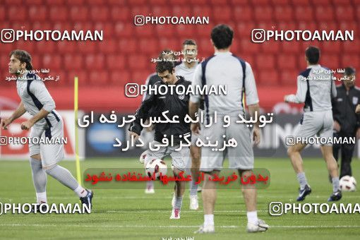 1290505, Doha, , مسابقات فوتبال جام ملت های آسیا 2011 قطر, Iran National Football Team Training Session on 2011/01/10 at Al RayyanStadium
