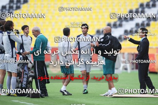 1291264, Doha, , مسابقات فوتبال جام ملت های آسیا 2011 قطر, Iran National Football Team Training Session on 2011/01/14 at Sports City Stadium