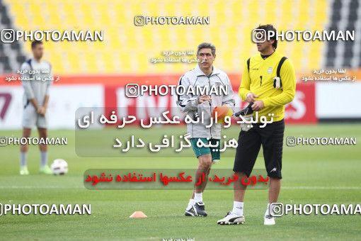 1291349, Doha, , مسابقات فوتبال جام ملت های آسیا 2011 قطر, Iran National Football Team Training Session on 2011/01/14 at Sports City Stadium