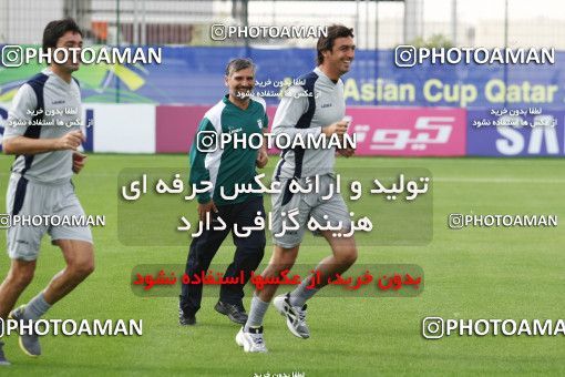 1292049, Doha, , مسابقات فوتبال جام ملت های آسیا 2011 قطر, Iran National Football Team Training Session on 2011/01/16 at Sports City Stadium