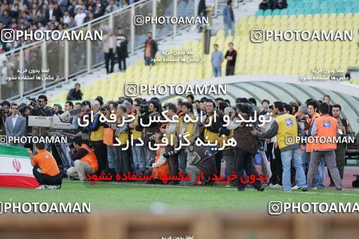 1294096, Tehran, , International friendly match، Iran 2 - 0 South Korea on 2006/11/15 at Azadi Stadium