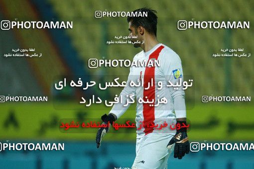 1294696, Abadan, , Iran Pro League، Persian Gulf Cup، 2018-19 season، First Leg، Week 9، Sanat Naft Abadan 2 v ۱ Tractor S.C. on 2018/10/20 at Takhti Stadium Abadan