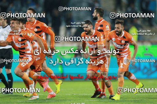 1295578, Tehran, , جام حذفی فوتبال ایران, Eighth final, Khorramshahr Cup, Esteghlal (3) 2 v 2 (5) Saipa on 2018/11/01 at Azadi Stadium