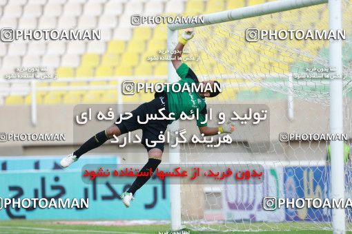 1304752, Ahvaz, , لیگ برتر فوتبال ایران، Persian Gulf Cup، Week 11، First Leg، Esteghlal Khouzestan 1 v 2 Naft M Soleyman on 2018/11/02 at Ahvaz Ghadir Stadium
