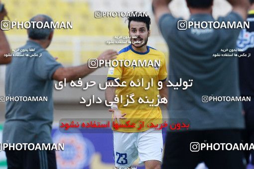 1304660, Ahvaz, , لیگ برتر فوتبال ایران، Persian Gulf Cup، Week 11، First Leg، Esteghlal Khouzestan 1 v 2 Naft M Soleyman on 2018/11/02 at Ahvaz Ghadir Stadium