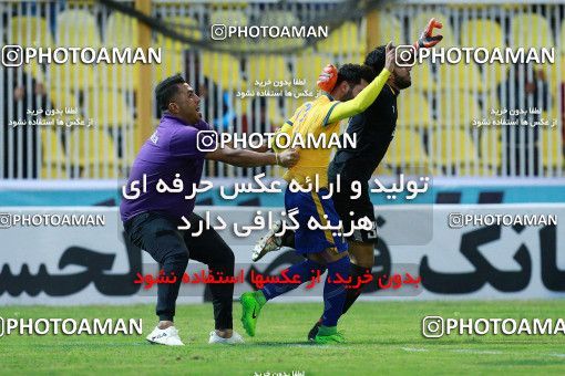 1308785, Masjed Soleyman, , لیگ برتر فوتبال ایران، Persian Gulf Cup، Week 12، First Leg، Naft M Soleyman 1 v 1 Sanat Naft Abadan on 2018/11/11 at Behnam Mohammadi Stadium