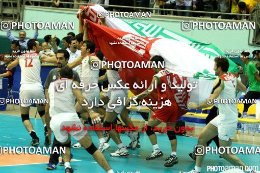 197686, فینال  مسابقات والیبال قهرمانی مردان آسیا 2011، ، تهران، سالن دوازده هزار نفری ورزشگاه آزادی، 1390/07/07، ایران ۳ -  چین ۱