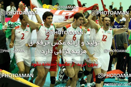 197693, فینال  مسابقات والیبال قهرمانی مردان آسیا 2011، ، تهران، سالن دوازده هزار نفری ورزشگاه آزادی، 1390/07/07، ایران ۳ -  چین ۱