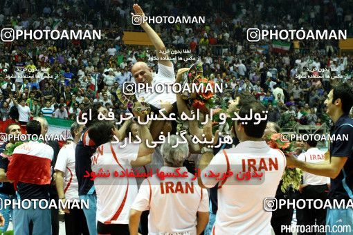197632, فینال  مسابقات والیبال قهرمانی مردان آسیا 2011، ، تهران، سالن دوازده هزار نفری ورزشگاه آزادی، 1390/07/07، ایران ۳ -  چین ۱