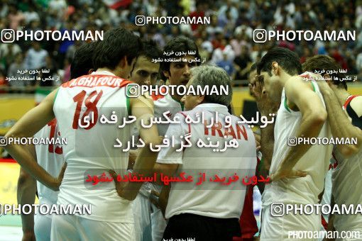 197672, فینال  مسابقات والیبال قهرمانی مردان آسیا 2011، ، تهران، سالن دوازده هزار نفری ورزشگاه آزادی، 1390/07/07، ایران ۳ -  چین ۱