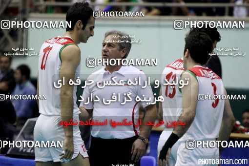 197835, فینال  مسابقات والیبال قهرمانی مردان آسیا 2011، ، تهران، سالن دوازده هزار نفری ورزشگاه آزادی، 1390/07/07، ایران ۳ -  چین ۱