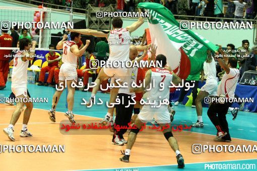 197687, فینال  مسابقات والیبال قهرمانی مردان آسیا 2011، ، تهران، سالن دوازده هزار نفری ورزشگاه آزادی، 1390/07/07، ایران ۳ -  چین ۱