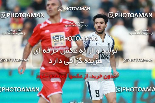 1315318, Tehran, Iran, لیگ برتر فوتبال ایران، Persian Gulf Cup، Week 9، First Leg، Persepolis 2 v 1 Paykan on 2018/11/19 at Azadi Stadium
