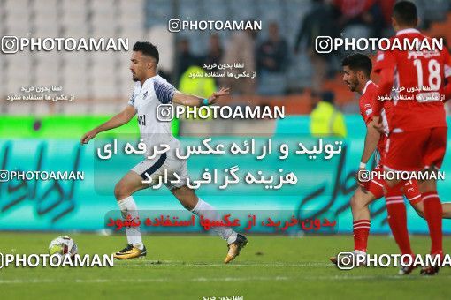 1315301, Tehran, Iran, لیگ برتر فوتبال ایران، Persian Gulf Cup، Week 9، First Leg، Persepolis 2 v 1 Paykan on 2018/11/19 at Azadi Stadium