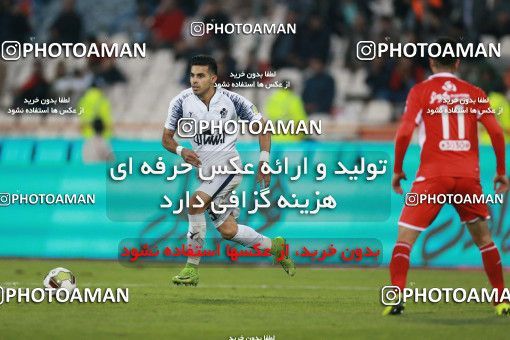 1315252, Tehran, Iran, لیگ برتر فوتبال ایران، Persian Gulf Cup، Week 9، First Leg، Persepolis 2 v 1 Paykan on 2018/11/19 at Azadi Stadium