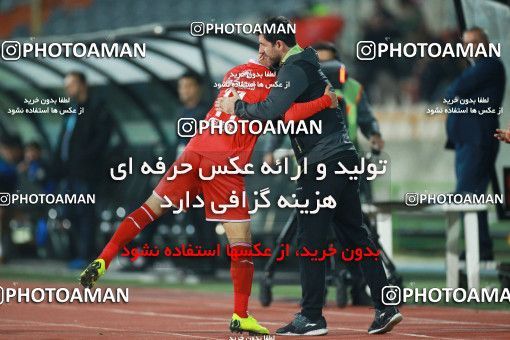1315405, Tehran, Iran, لیگ برتر فوتبال ایران، Persian Gulf Cup، Week 9، First Leg، Persepolis 2 v 1 Paykan on 2018/11/19 at Azadi Stadium