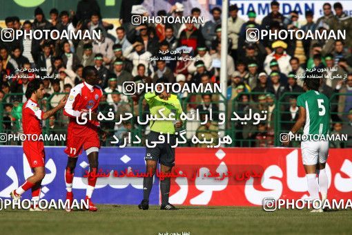 1319370, Hamedan, Iran, لیگ برتر فوتبال ایران، Persian Gulf Cup، Week 19، Second Leg، PAS Hamedan F.C. 0 v 3 Persepolis on 2008/12/13 at Shahid Mofatteh Stadium