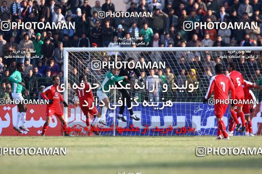 1319226, Hamedan, Iran, لیگ برتر فوتبال ایران، Persian Gulf Cup، Week 19، Second Leg، PAS Hamedan F.C. 0 v 3 Persepolis on 2008/12/13 at Shahid Mofatteh Stadium