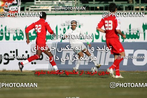 1317795, Isfahan,Fooladshahr, , لیگ برتر فوتبال ایران، Persian Gulf Cup، Week 21، Second Leg، Zob Ahan Esfahan 3 v 1 Persepolis on 2009/01/03 at Foolad Shahr Stadium