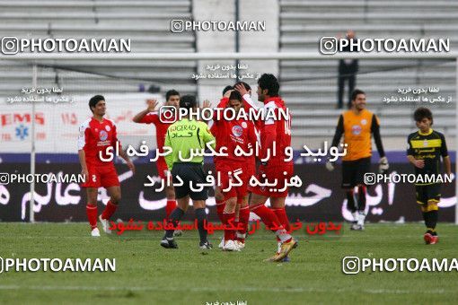 1318747, Tehran, , لیگ برتر فوتبال ایران، Persian Gulf Cup، Week 22، Second Leg، Persepolis 1 v 0 Foulad Khouzestan on 2009/01/16 at Azadi Stadium