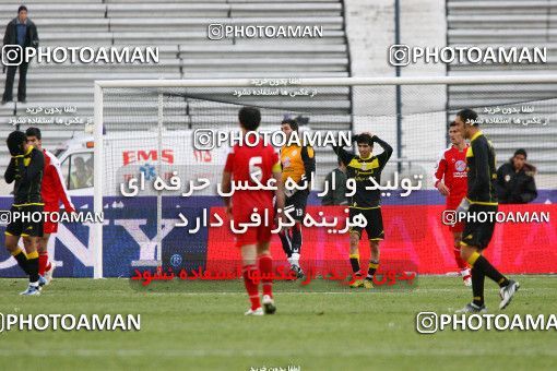 1318843, Tehran, , لیگ برتر فوتبال ایران، Persian Gulf Cup، Week 22، Second Leg، Persepolis 1 v 0 Foulad Khouzestan on 2009/01/16 at Azadi Stadium